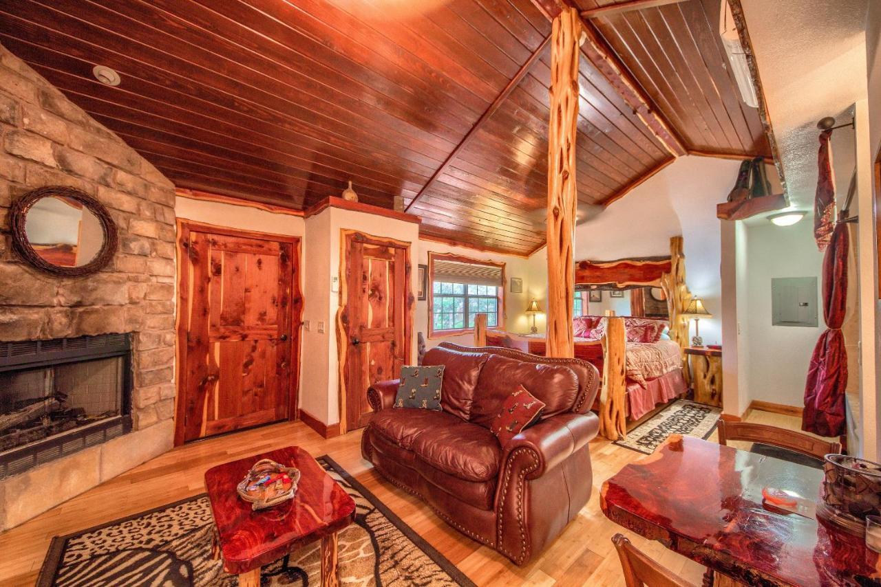 Cedar Bliss Cabin Villa Fredericksburg Dış mekan fotoğraf